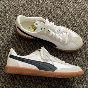 US size 7 puma sneakers NEVER WORN